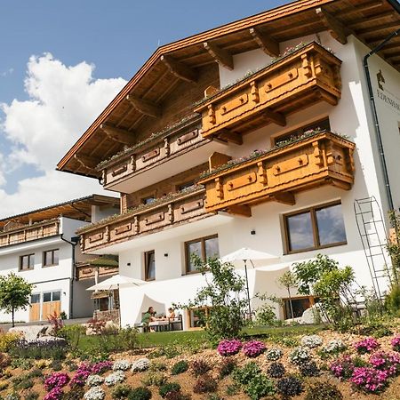 Edenhauserhof Neu Gotzens Eksteriør billede